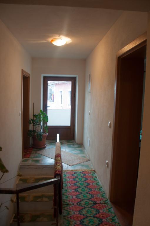 Aste Guesthouse Tropoje المظهر الخارجي الصورة