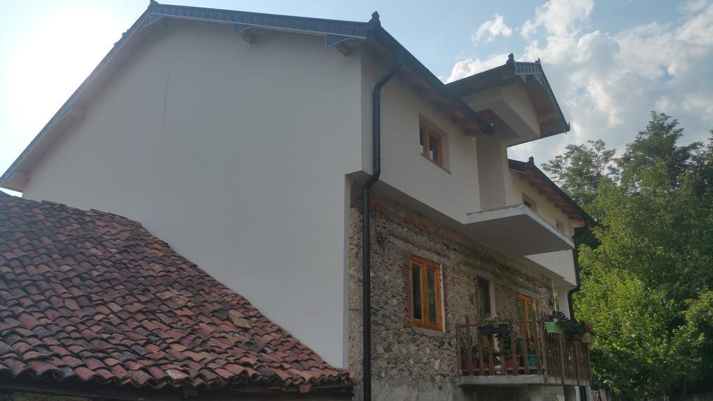 Aste Guesthouse Tropoje المظهر الخارجي الصورة