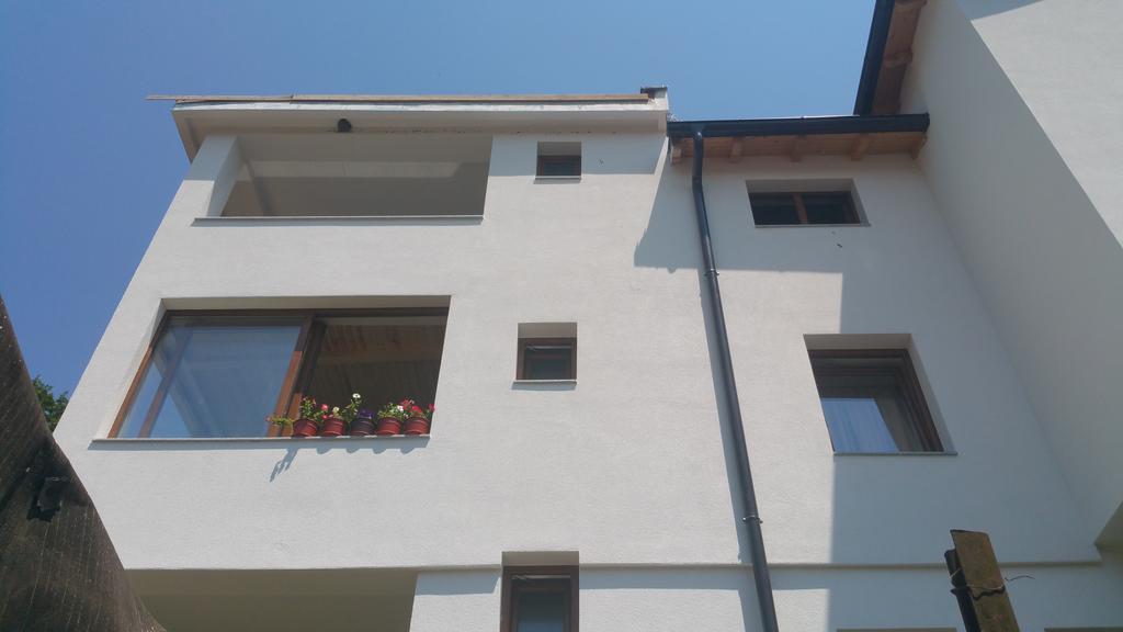 Aste Guesthouse Tropoje المظهر الخارجي الصورة